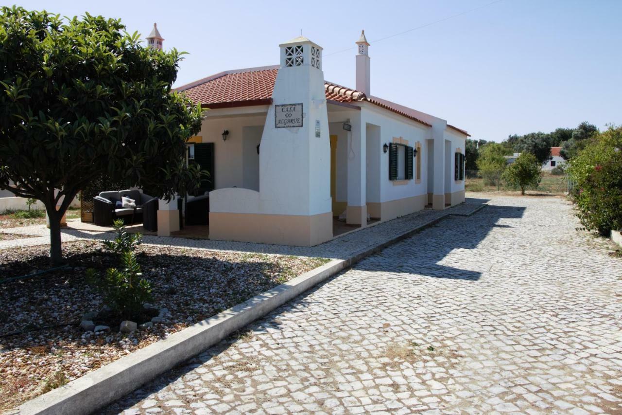 Guest House Alfarrobeiras Αλμπουφέιρα Εξωτερικό φωτογραφία
