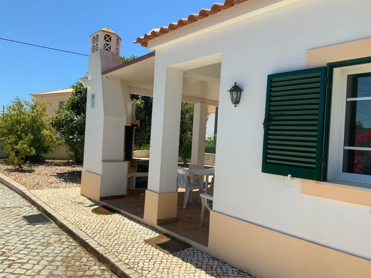 Guest House Alfarrobeiras Αλμπουφέιρα Εξωτερικό φωτογραφία