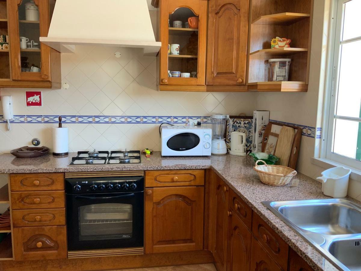 Guest House Alfarrobeiras Αλμπουφέιρα Εξωτερικό φωτογραφία