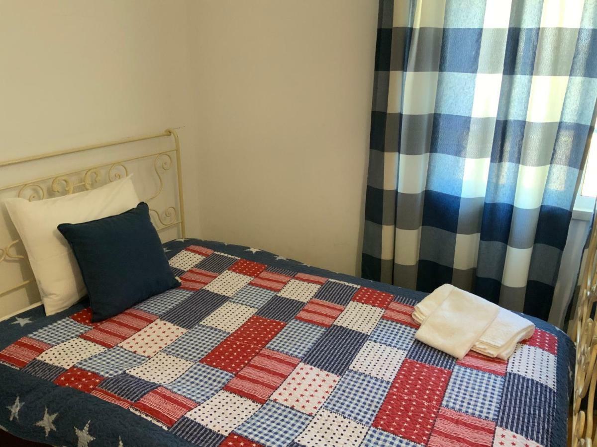 Guest House Alfarrobeiras Αλμπουφέιρα Εξωτερικό φωτογραφία