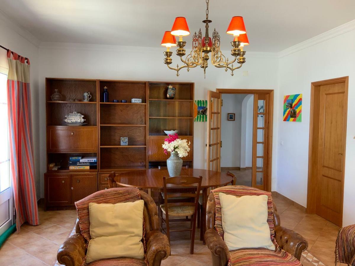 Guest House Alfarrobeiras Αλμπουφέιρα Εξωτερικό φωτογραφία