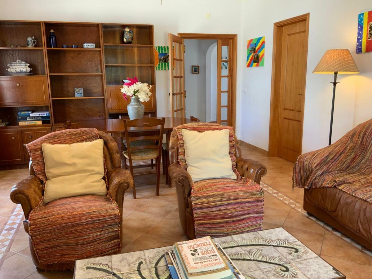 Guest House Alfarrobeiras Αλμπουφέιρα Εξωτερικό φωτογραφία