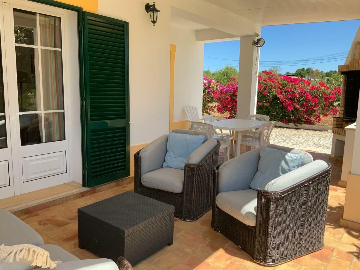Guest House Alfarrobeiras Αλμπουφέιρα Εξωτερικό φωτογραφία